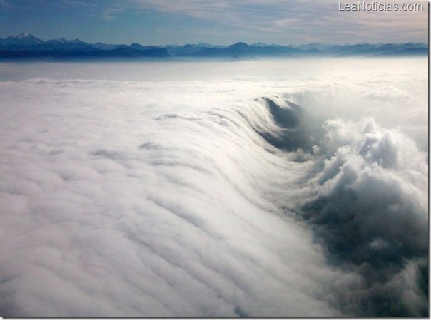 nube.cascada.volando-ginebra