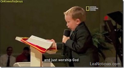 Este_ni_o_de_tan_s_lo_4_a_os_de_edad_es_predicador_de_religi_n_en_el_sur_de_los_Estados_Unidos Este_ni_o_de_tan_s_lo_4_a_os_de_edad_es_predicador_de_religi_n_en_el_sur_de_los_Estados_Unidos