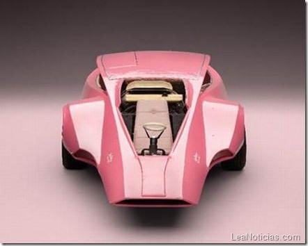 the_pink_panthermobile_8rsj1