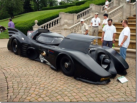 turbine-powered-batmobile-03-1310504521