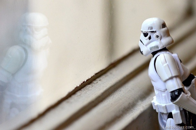 C_mo_es_la_vida_del_d_a_a_d_a_para_un_Stormtrooper_01