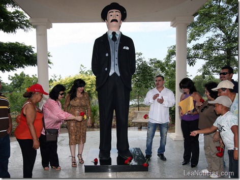 MONUMENTO DR JOSE GREGORIO HERNANDEZ INAUGURACION