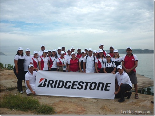 Voluntarios de Bridgestone de Oriente
