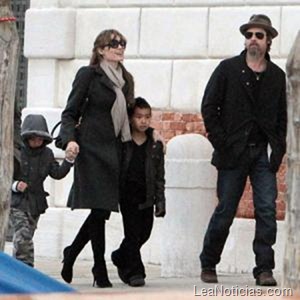 Brad Pitt Angelina Jolie Pax Jolie-Pitt Maddox Jolie-Pitt