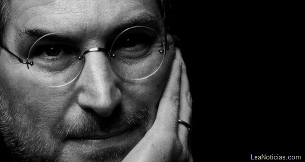 apple-ceo-steve-jobs11-660x3501