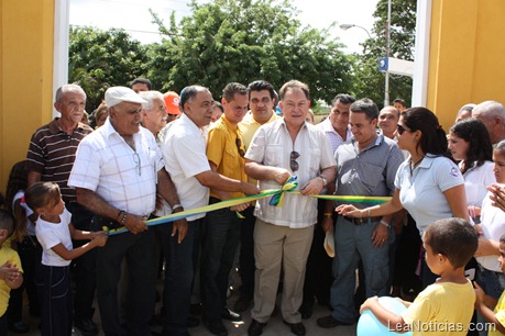 FOTO1 INAUGURACION DE LA ESCUELA