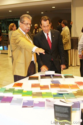 Carlos Pacheco y Juan C. Escotet R.