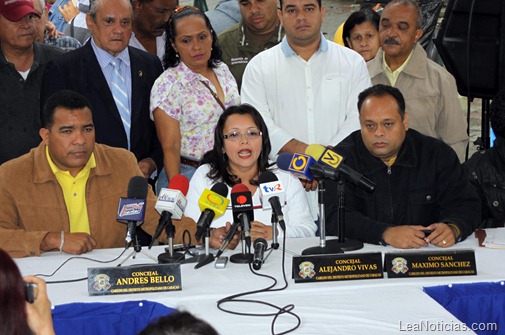 FOTO ESPOSA DIPUTADO OSCAR RONDEROS