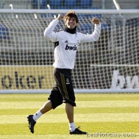 Kaka_durante_entrenamiento_Real_Madrid