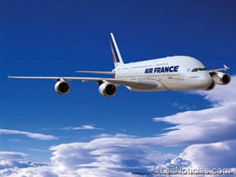 Air_france_avion_volando_15