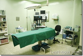 FOTO 1.- Ambulatorio Vargas contará con moderno equipo de laparoscopia