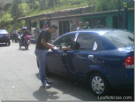 Funcionarios de la Corporación Tachirense de Turismo en el Zumbador