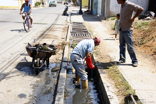 Limpieza de Drenajes en Urb. Brisas del Mar 01