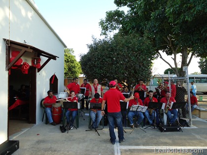 Presentación de Banda del Estado en la Iglesia de Pachaquito