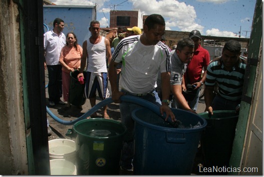 alcaldia-maturin-distribucion-de-agua-3