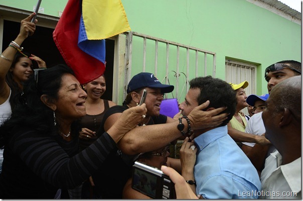 10VISITA CASA X CASA DE HCR EN PTO CUMAREBO EDO FALCON_GS