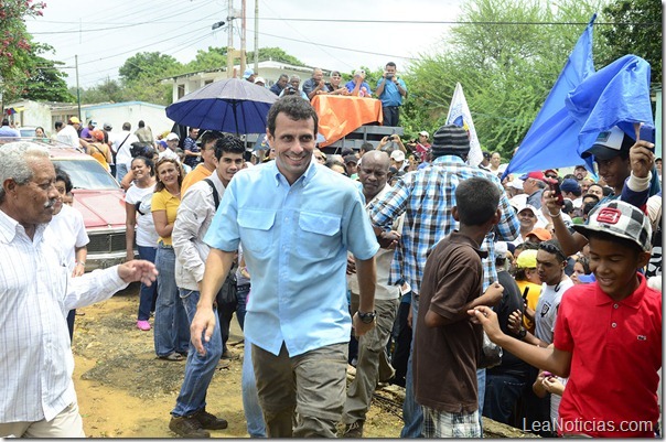 12VISITA CASA X CASA DE HCR EN PTO CUMAREBO EDO FALCON_GS