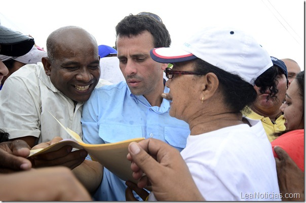 15VISITA CASA X CASA DE HCR EN PTO CUMAREBO EDO FALCON_GS