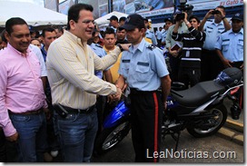 Gobernador Briceño invierte más de 11 millones en equipos y motos para Polimonagas foto 1