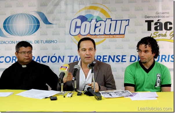 Santiago Contreras Presentó las actividades de Semana Santa 2012 copy