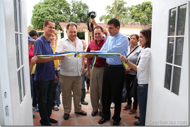 AV_5780 - NUEVA CASA PARROQUIAL DE LA GUARDIA , FOTG ALEXNYS VIVAS _redimensionar