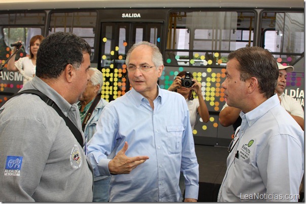 Alcalde Ledezma entrega Unidades de Transmetropoli (5)