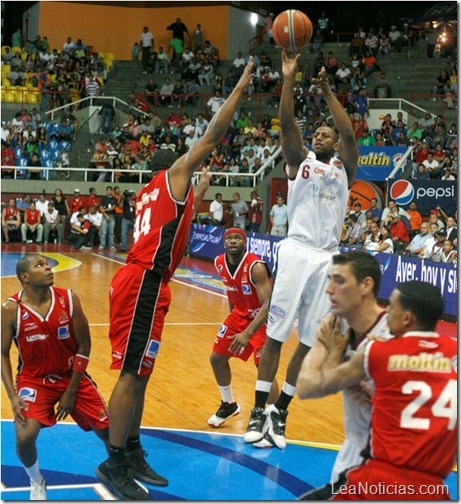 JUEGO 6- MONTAÑO EN AMERICANO