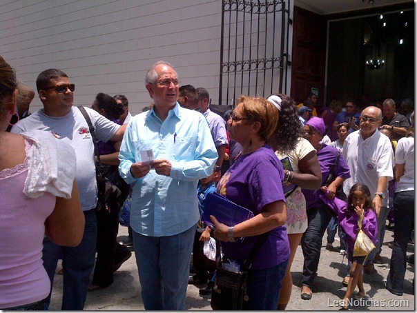 LEDEZMA LLEGA A LA BASILICA