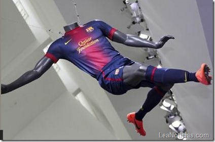 Barcelona_Uniforme_01