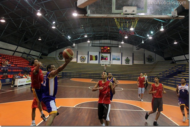 Copa Bicentenaria de baloncesto