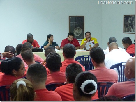 Foto1.Promotores deportivos de las distintas escuelas del municipio Simón Bolívar asistieron a la actividad