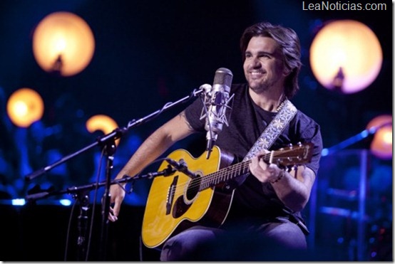 Juanes estrena en México su disco unplugged