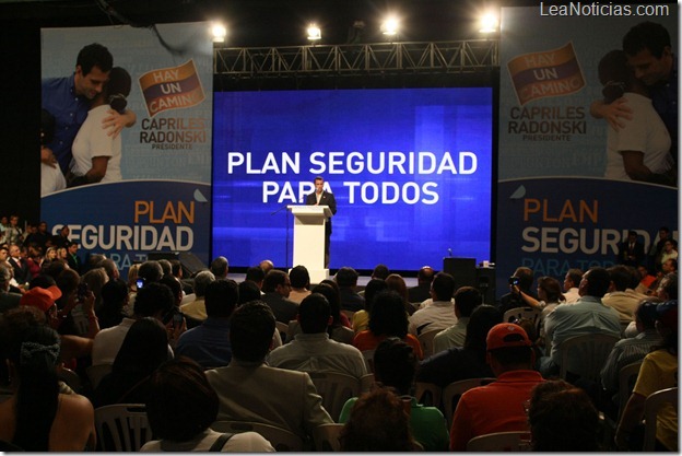 Presentación de la propuesta de seguridad del candidato Henrique Capriles001