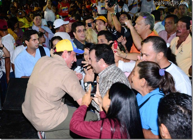 ASAMBLEA_DE_CIUDADANOS_CON_HCR_EN_PUNTA_DE_PIEDRAS_NVA._ESPARTA_GS-9