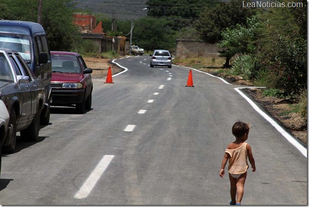 FOTO 1.- ASFALTADO CALLE BOCA DE MONTE