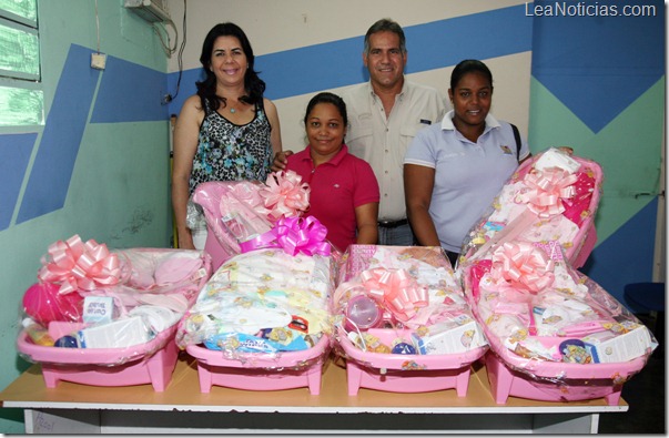 Madres de Caripito reciben apoyo de El Gato Briceño FOTO 1