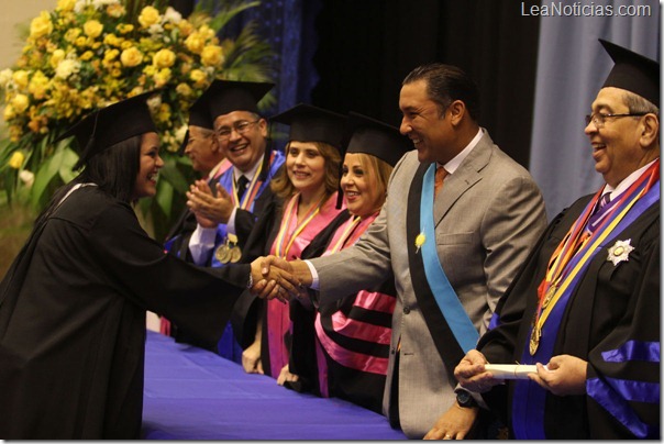 Graduacion JEL en el Palacio de Eventos, Promocion de Educ Integral y Preescolar, de la Univ Jose Gregorio Hernandez