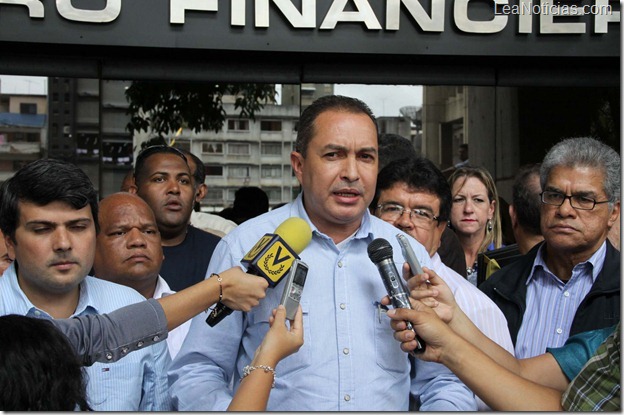 Trabajadores de la Alcaldia Metropolitana en Torre Lara