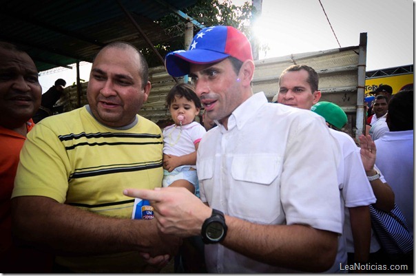 capriles_casa_por_casa_margarita (13)