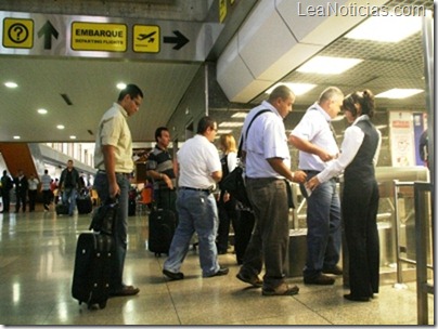 Aeropuerto-Maiquetia-Viajeros