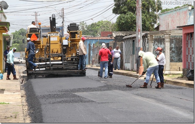 Gobernación de Monagas avanza con asfaltado foto 1
