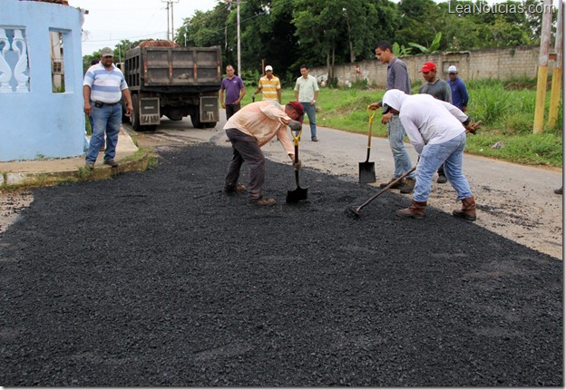 Gobernación realizó bacheó de las calles del sector Andrés Eloy Blanco de Boquerón foto 4