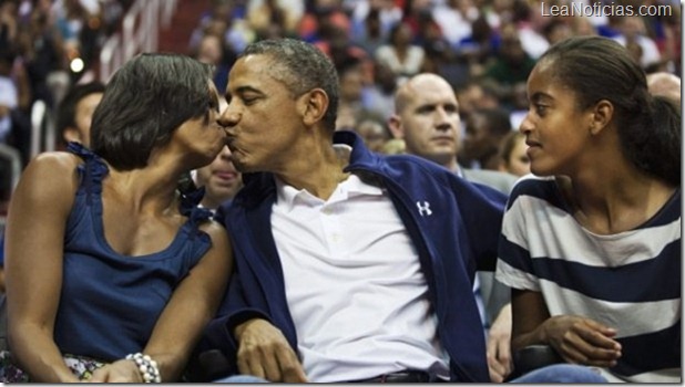 obama-beso_1