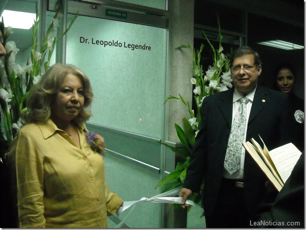 El deseje de cinta estuvo a cargo del doctor Leopoldo Legendre y su esposa Aracelis Arismendi