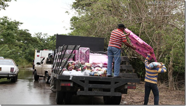 Gobernación brinda asistencia a familias del sur afectadas por las inundaciones foto 2