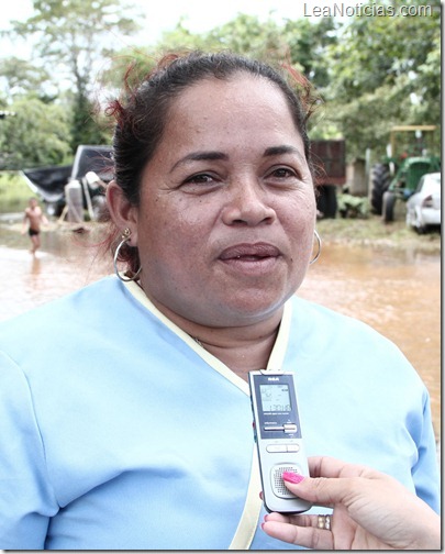 Gobernación brinda asistencia a familias del sur afectadas por las inundaciones foto 3