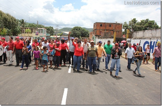 Inauguración de asaltado calle Orinoco sector industrial 2 (8)