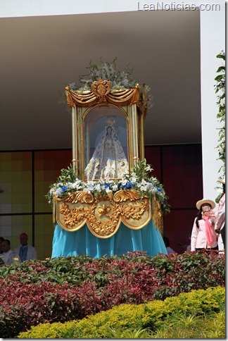AV_4669 - DIA DE LA VIRGEN DEL VALLE (FOTO ALEXNYS VIVAS) AV_4669 - DIA DE LA VIRGEN DEL VALLE (FOTO ALEXNYS VIVAS)