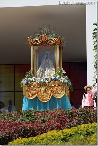 AV_4669 - DIA DE LA VIRGEN DEL VALLE  (FOTO ALEXNYS VIVAS)