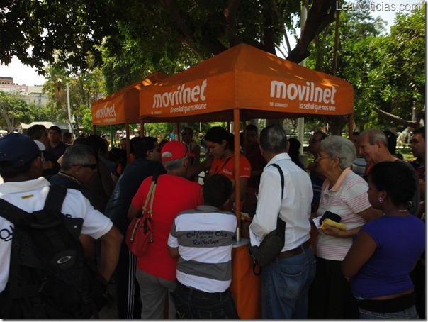 Atención personalizada para los usuarios en la Plaza Bolívar de Puerto La Cruz